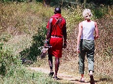 Annie et un Masai